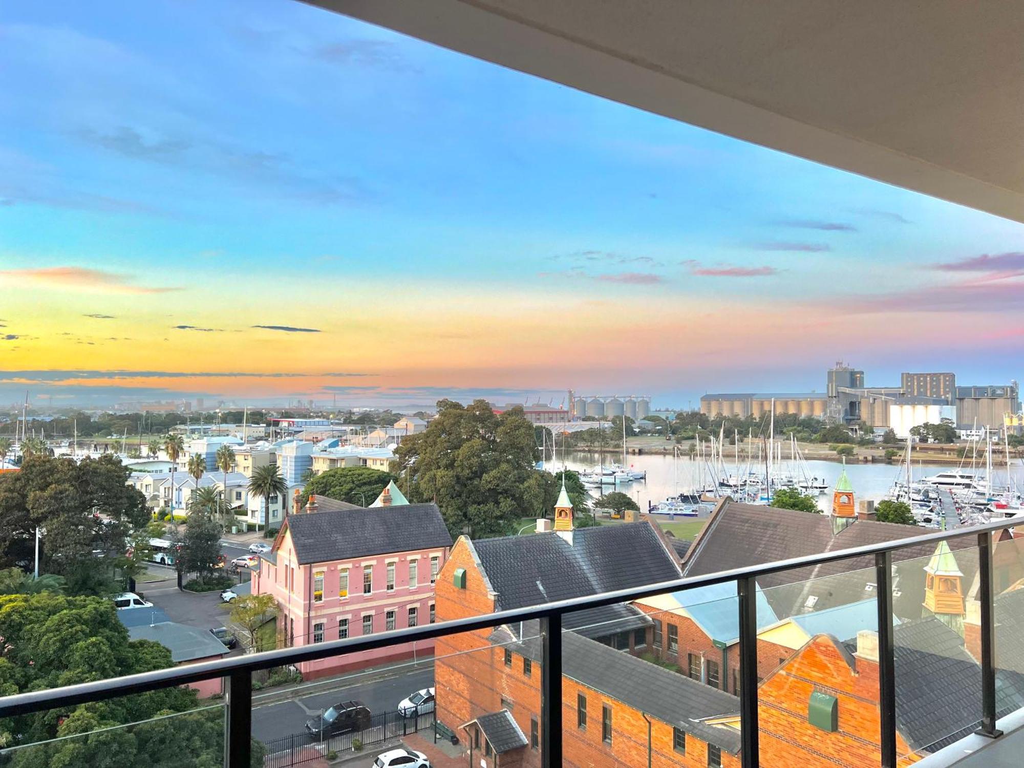 Harbour Towers, Newcastle'S Elite Apartment Stays, Free Parking & Tram Access Exterior foto