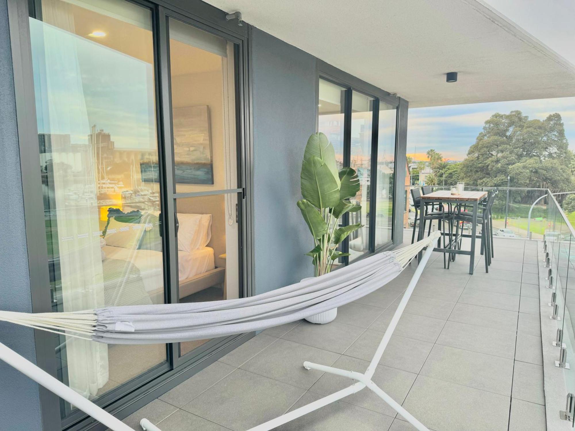 Harbour Towers, Newcastle'S Elite Apartment Stays, Free Parking & Tram Access Exterior foto